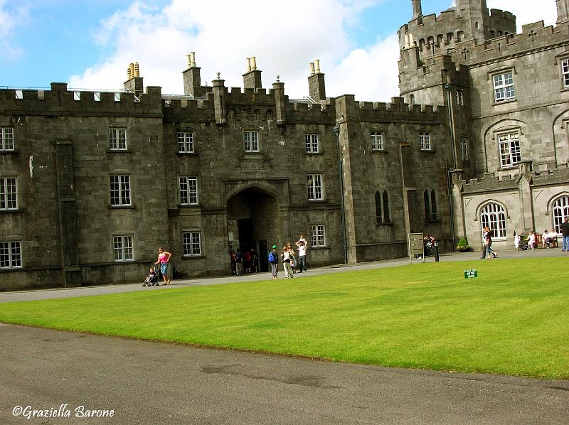 Trinity college - lato.jpg